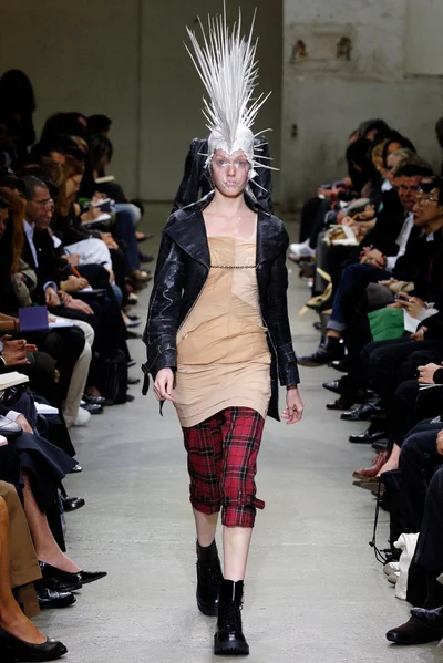 Look 8